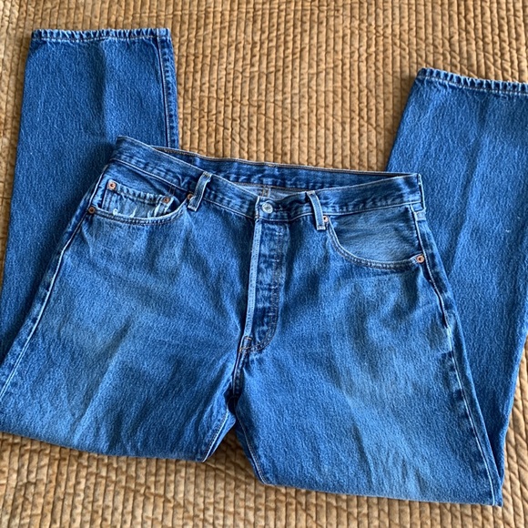 vtg '90s Levi’s 501 button fly jeans - Picture 7 of 11